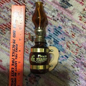Vantage Miniature, six flags oil lamp